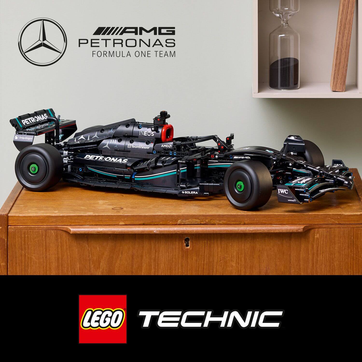 Модель Mercedes-AMG F1 W14 E Performance